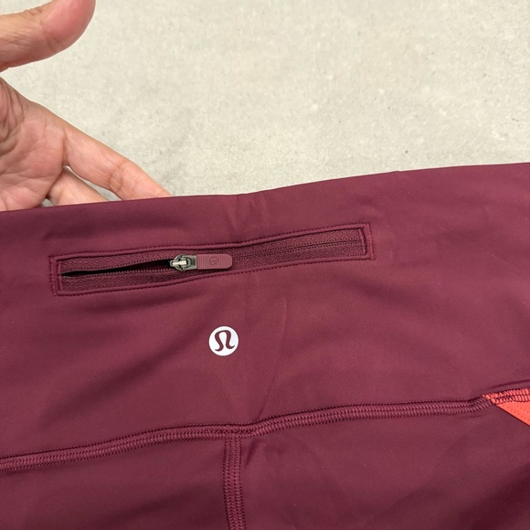NWT LULULEMON Zip the Line crop leggings - Picture 7 of 9